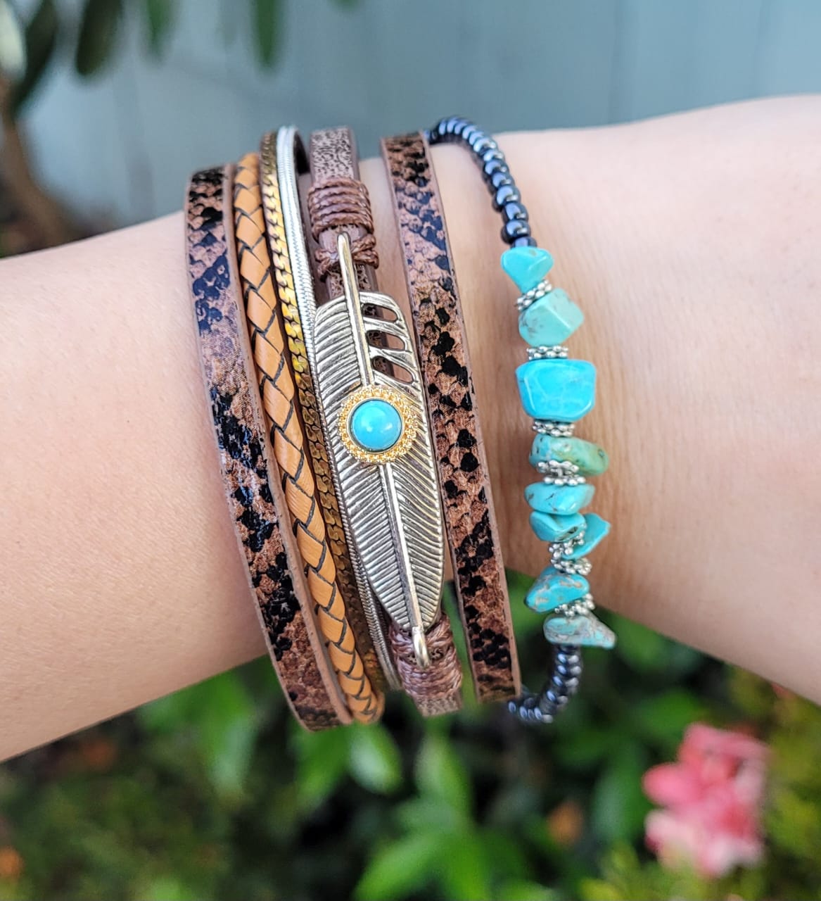 Boho Western Multi-Layer Bracelet ✨ Turquoise Accent • Feather Detail • Magnetic Closure